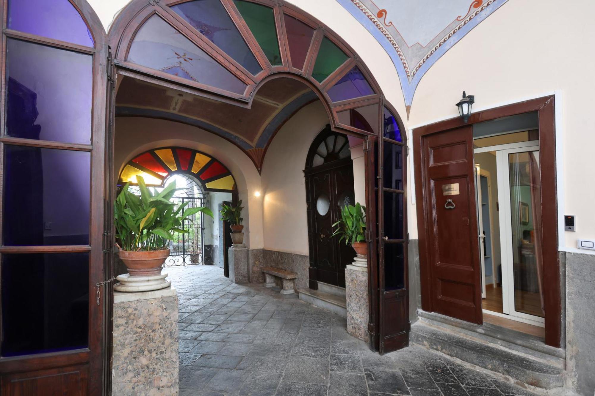 Bed and Breakfast La Casa Dell'Archeologo Эрколано Экстерьер фото